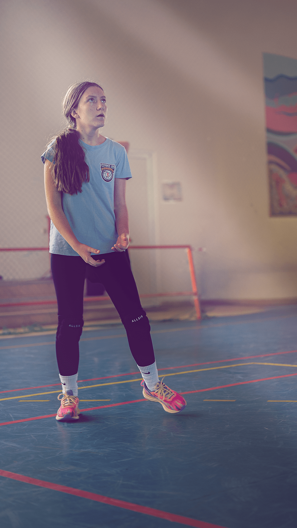 Antrenorul oferind indicații în timpul antrenamentului